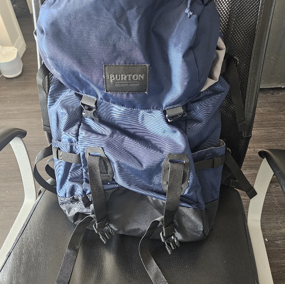 Burton 30L backapack